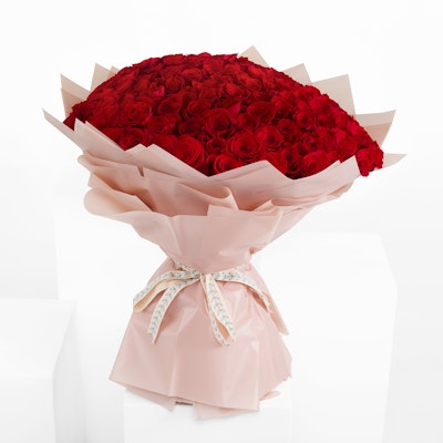 Huge | Large 150 Red Roses Hand Bouquet 