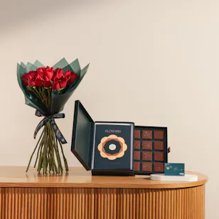 Floward 250 KWD Card and Chocolate Box | Pure Flower
