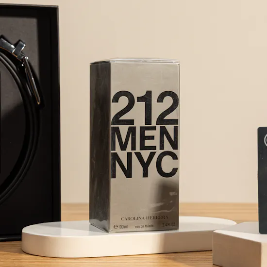The Modern Gentleman Gift Set | Warm Roses Bouquet