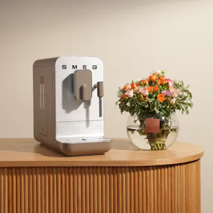 Smeg Retro Coffee Machine | Baby Roses Vase