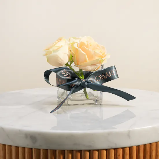 Floward Card | Sparkling Peach Rose Vase