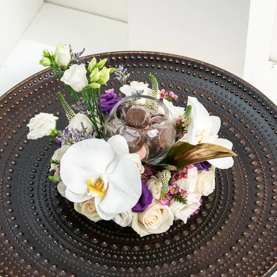 Floward Square Chocolates | Pretty Blooms