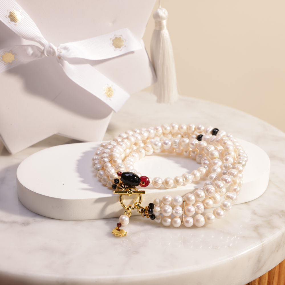  قلادة لا ديفا من تسنيم عشقي