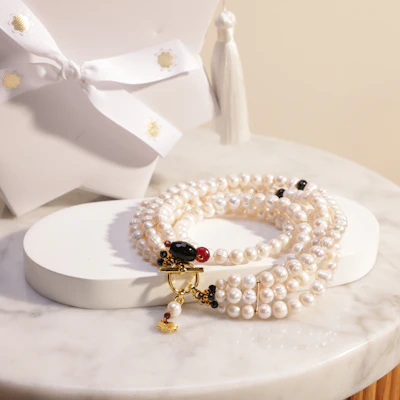 Tasneem Eshki La Diva Necklace Tasneem Eshki La Diva Necklace