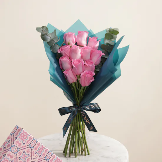 Hanoverian Caramel Chocolate Box | Cheerful Charm Flower
