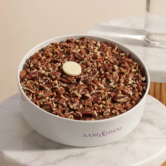 Aani & Dani Trifle Pecan Nut Caramel Cake | Color Ascending Flower Vase