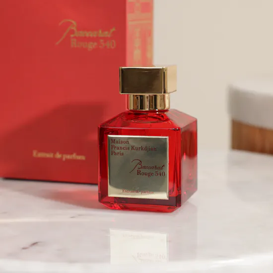 عطر باكارات روج اكسترايت دي برفوم للجنسين من ميزون فرانسيس كوركدجيان | زهور الفرحة