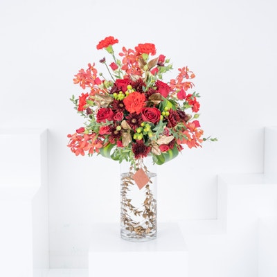 Red Flowers Vase 