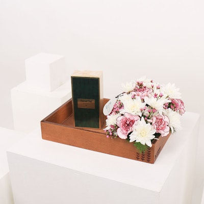 Ibraeem Alqurashi & Flowers