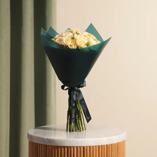 Bright Peach Baby Rose Bouquet | 18 Flowers