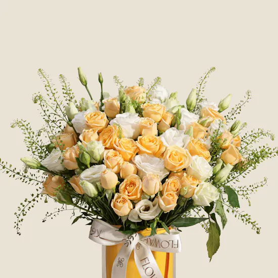 Quiet Splendour Flower Vase