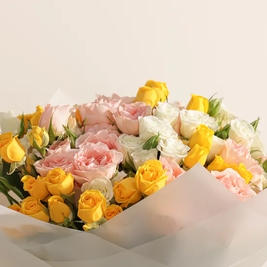 Stanley Classic IceFlow™ Flip Straw Grapefruit Tumbler | Stunning Bouquet