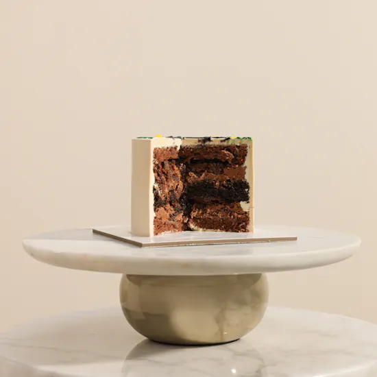 Floward Choco Crunch Mini Promotion Cake | Whispering Flowers Vase