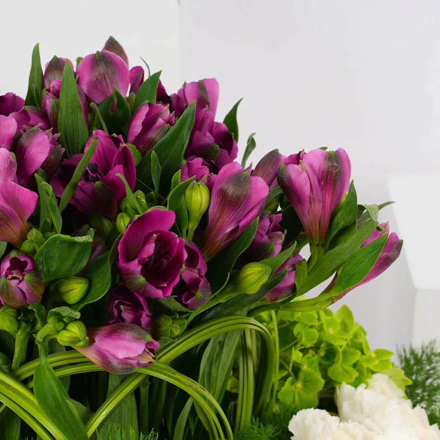 Bostani Big Black Leathered Box | Spring Petals 4