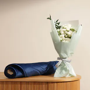 Blue Prayer Mat | White Purity Bouquet 