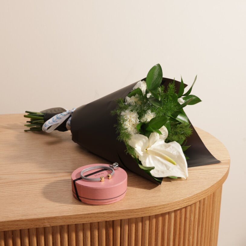 اسورة من توس | باقة زهور