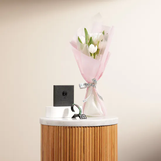 Zus Silky Couples Bracelets | White Tulips
