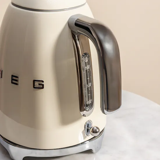 Smeg Retro Style Electric Kettle 1.7 Liter | Cream Color