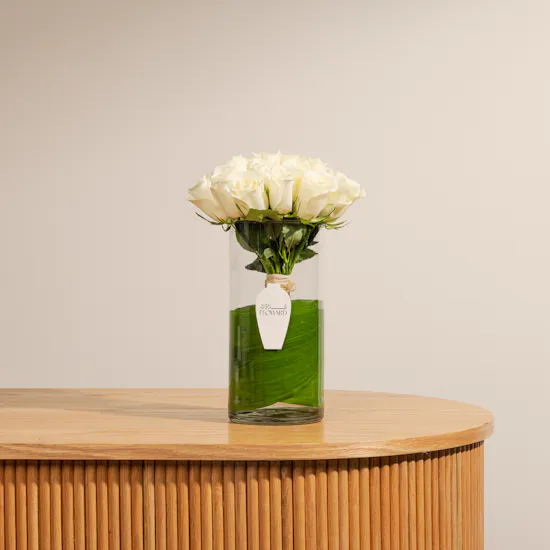 Shan Shal Cigar Chocolate Box | White Rose Vase