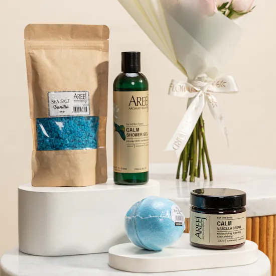 Areej Vanilla Beauty Set | Joy Moment Flower Bouquet