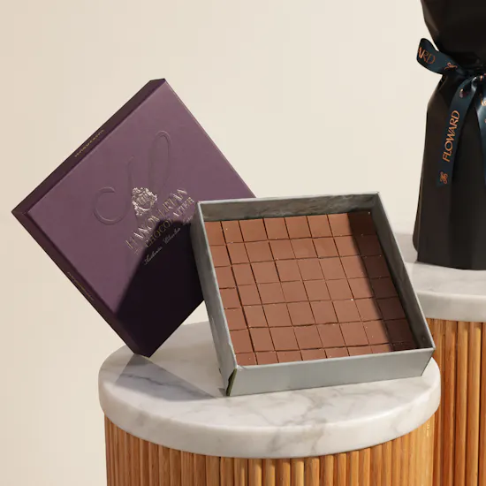 Hanoverian Caramel Chocolate Box | Golden Dream Beginning Bouquet