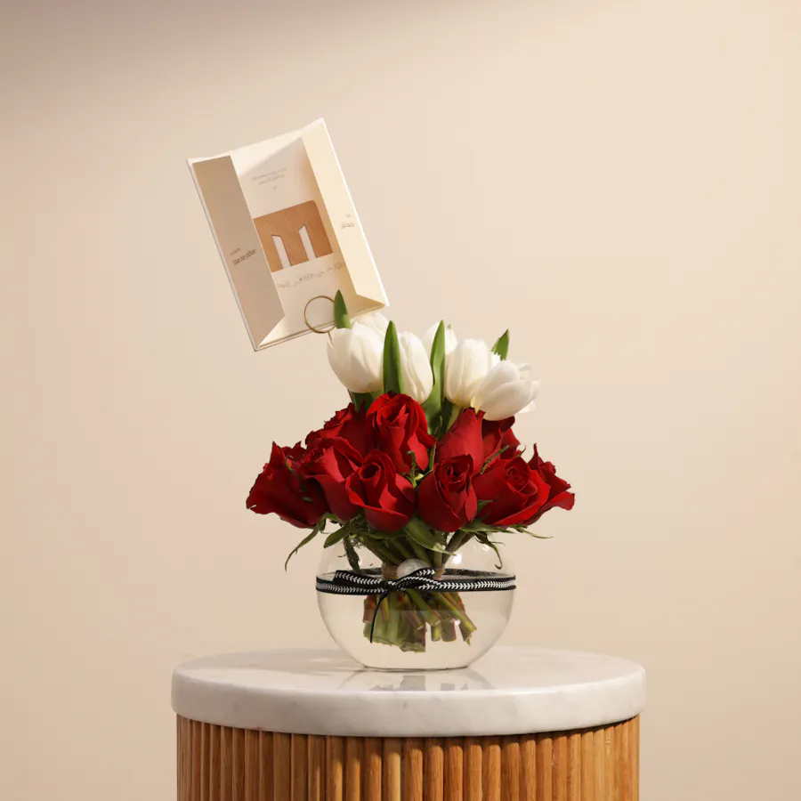 Pauseaway Romantic Getaway Voucher | Flower Beauty 2