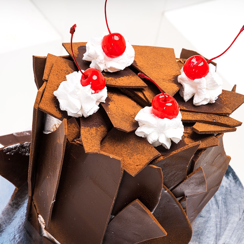 White Chocolate Cake – legateaucakes