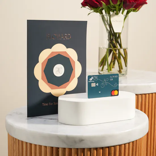 Floward Card | Light Flower Vase