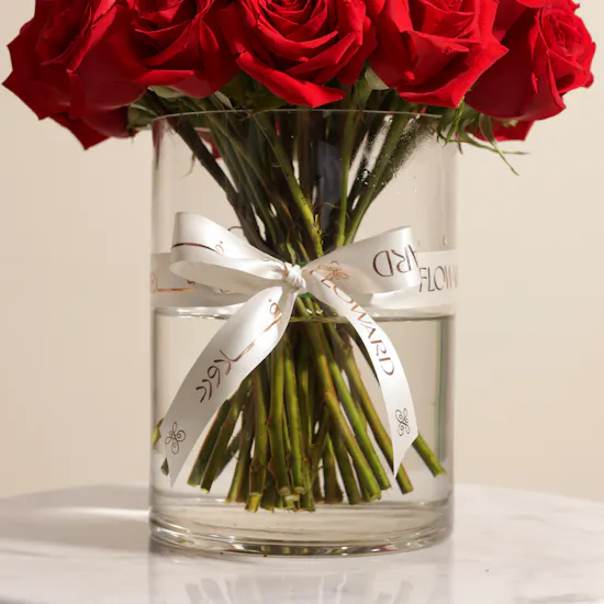 Graceful Red Roses Vase | 35 Roses