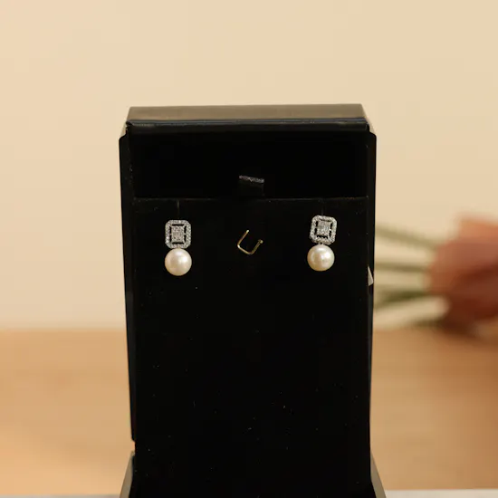 Nava Jewellery Earrings | Delightful Flowers Bouquet