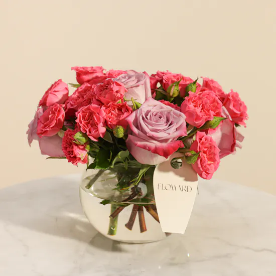 Abucci Classic Chocolate Box | Timeless Charm Flowers Vase