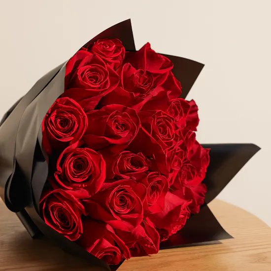 Le Doré Medium Chocolate Gift Box | Charming Flowers Bouquet