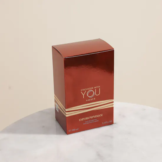 عطر سترونغر ويذ يو أمبر او دى بارفيوم للجنسين من إمبوريو أرماني | 100 مل