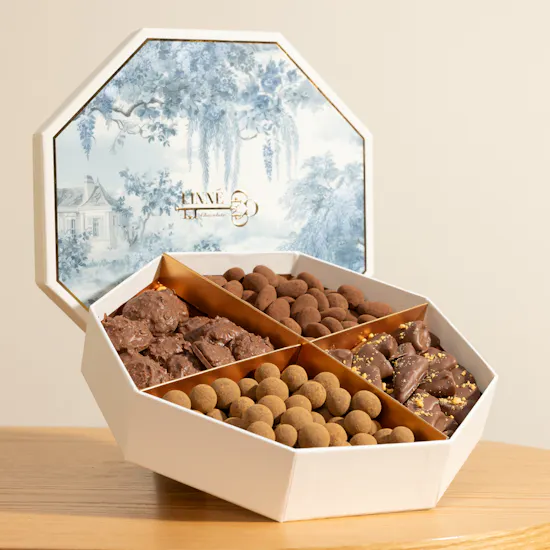 Linne Premium Mixed Chocolate Medium Box