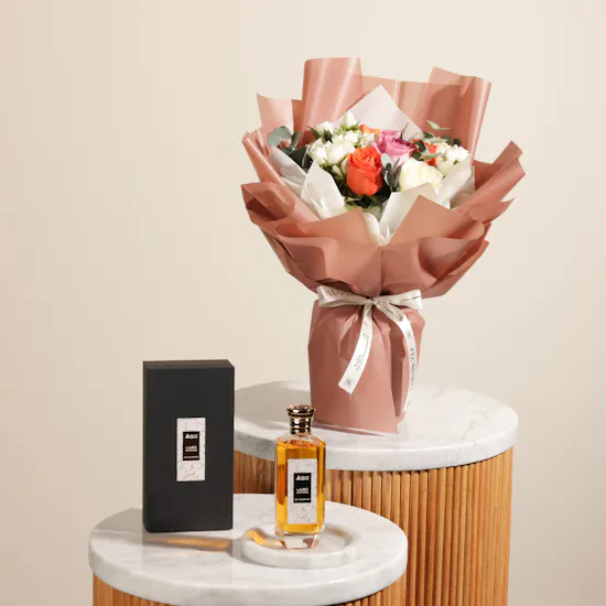 عطر مهيب للجنسين من أصغر علي | باقة زهور أنيقة