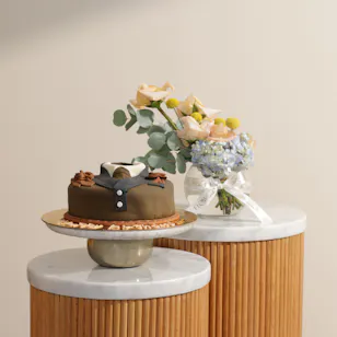 Floward Men's Birthday Cake | Dreamy Flower Vase