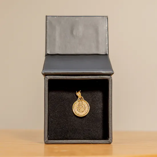 BTC Round Islamic Design Gold Pendant | Elegant Roses Bouquet