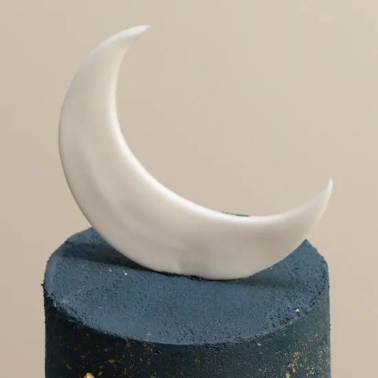 كيك الفانيليا بتصميم رمضان من سويتليشز
