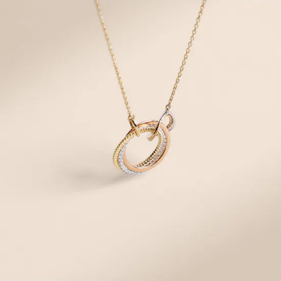 Damas Revolve Trio Diamond Women’s Pendant Necklace