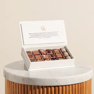 Rhône Small Chocolate Box | 18 Pieces