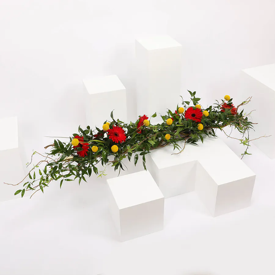 Top Table Flowers Arrangement 1