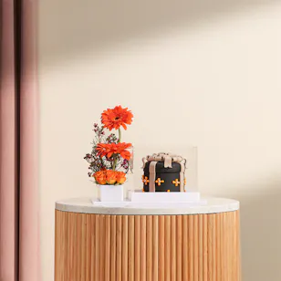Floward Mini Chocolate Cake | Shiny Orange Flowers