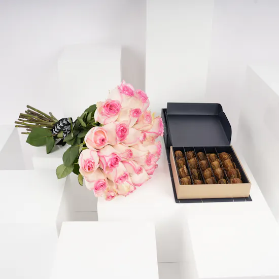 Nua Dates Signature Gifting Box 250g | Roses