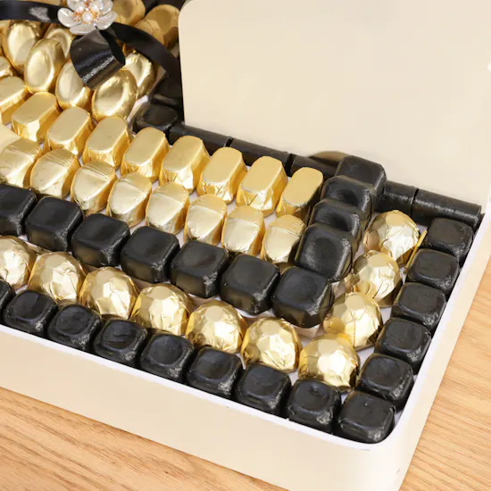 Floward Petals of Delight Chocolate Tray