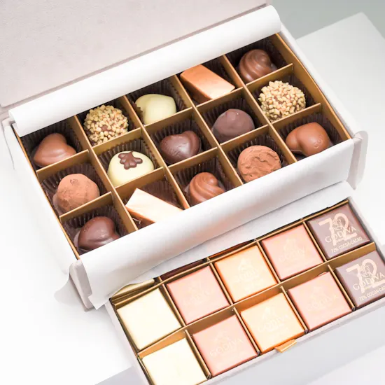 Godiva Small Royal Box | Wedding Flowers