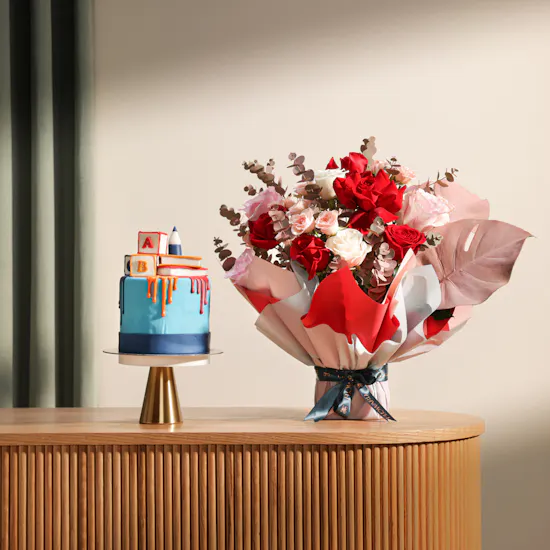 Floward Back to School Cake | Unique Flowers Bouquet