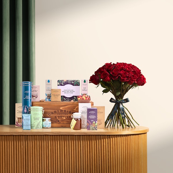 Cartwright & Butler The Swaledale Hamper | Love Roses Bouquet ♡