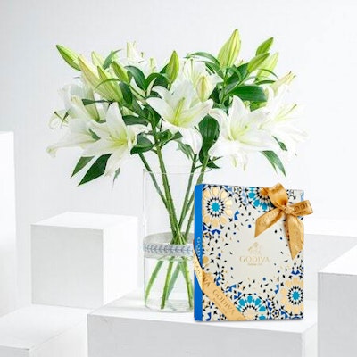 Godiva 56 Pieces Chocolate Napolitain Ramadan & Eid | White Lilies Vase 