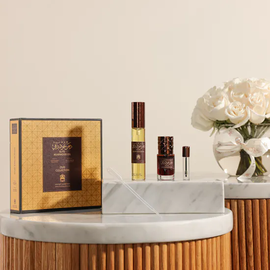 Abdul Samad Al Qurashi Elite Agarwood Oil Collection | White Roses Vase