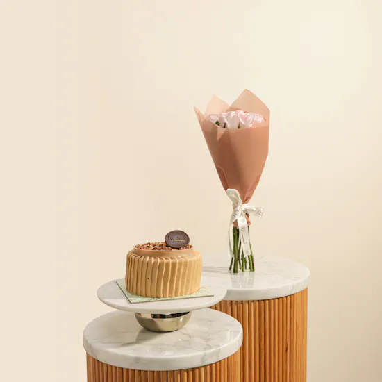 Madeleine Carrot Caramel Cake | Pink Rose Bouquet